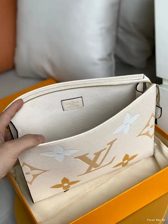 Firstbag ru 26 VUITTON POUCH LOUIS TOILETRY 0520